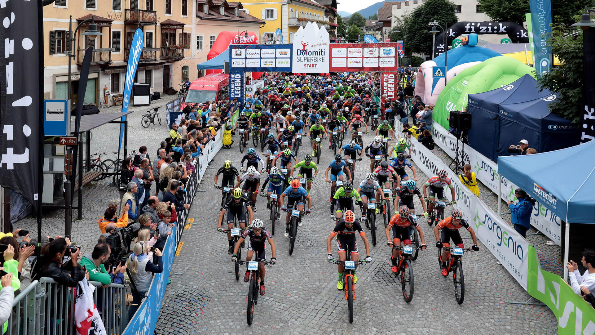 Das Bike Rennen Dolomiti Superbike